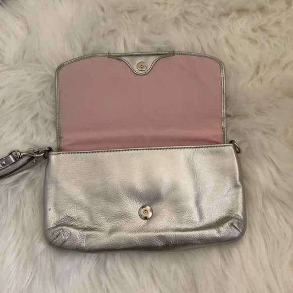 Leather Coach clutch - Picture 3 of 6